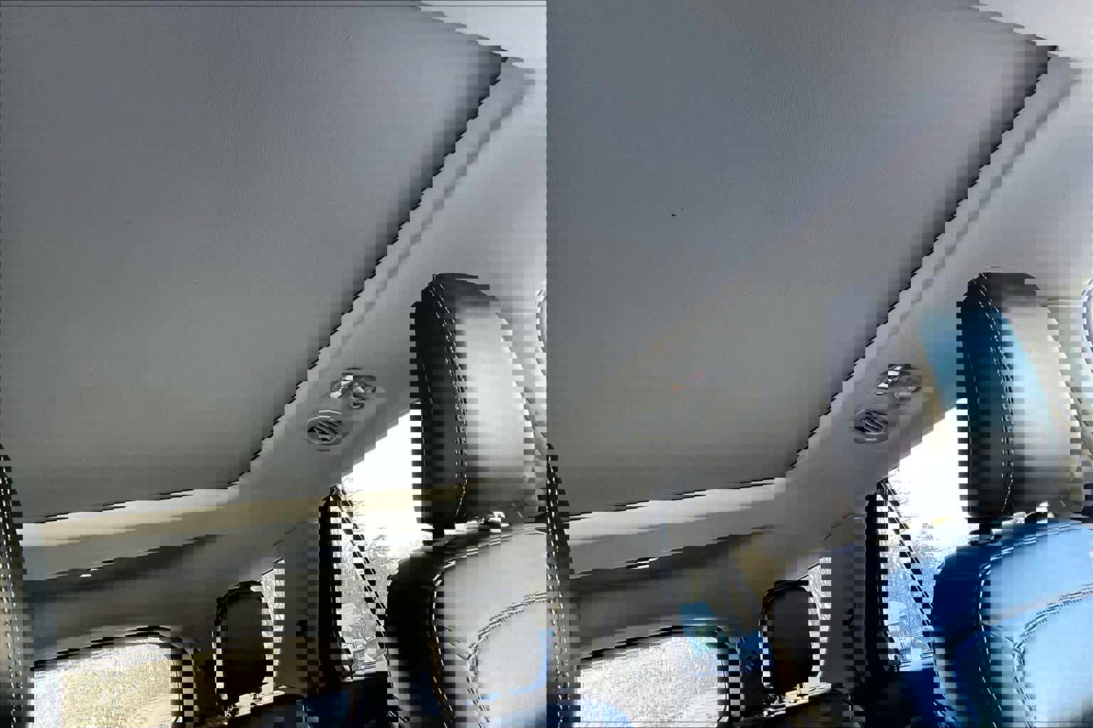 Used 2021 Ford Explorer XLT w/ Equipment Group 202A image 14