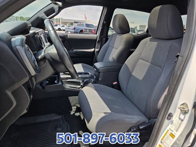 Used 2017 Toyota Tacoma TRD Sport AWD/4WD image 9