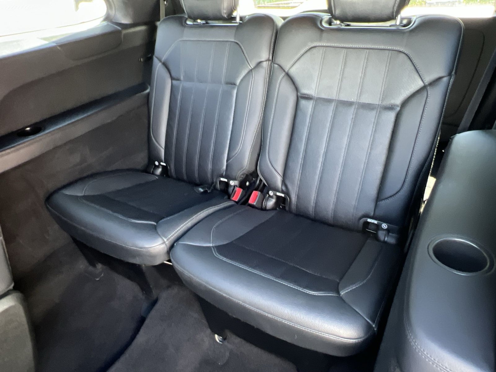 Used 2017 Mercedes-Benz GLS 450 4MATIC image 31