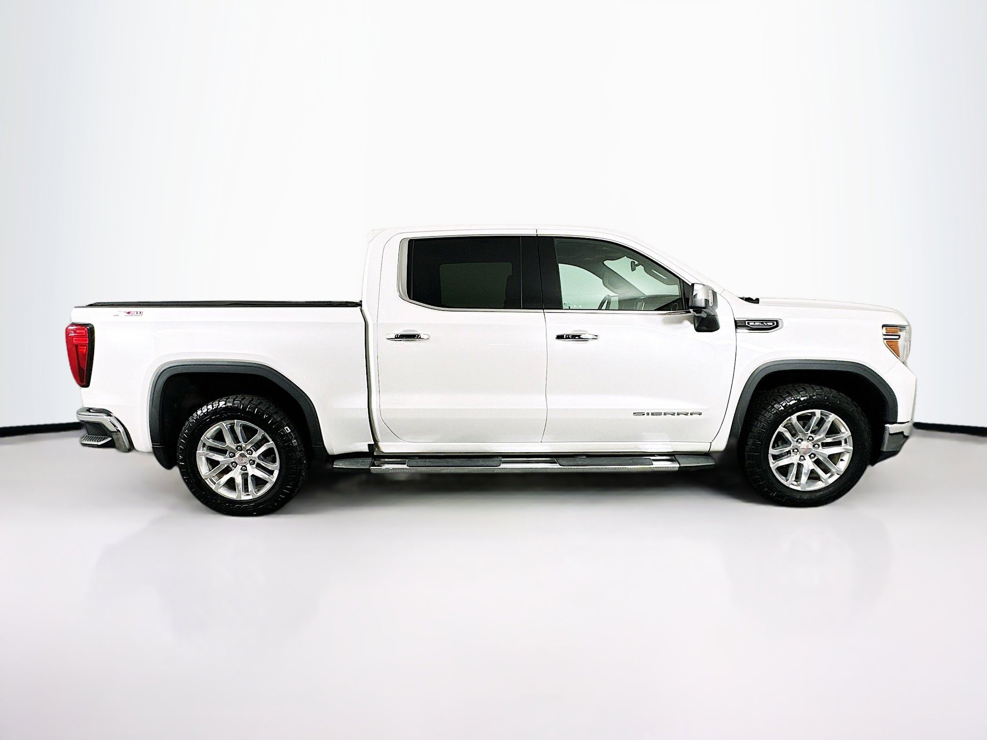 Used 2019 GMC Sierra 1500 SLT w/ SLT Premium Plus Package image 10