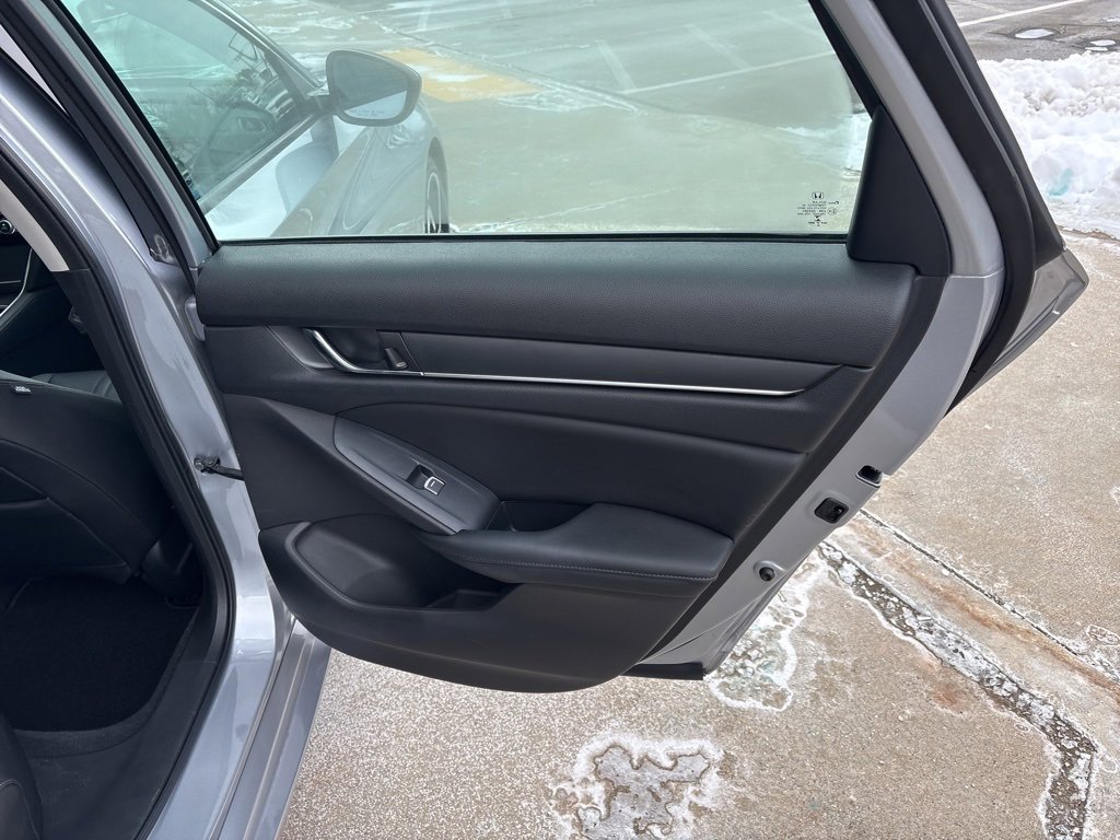 Used 2022 Honda Accord Sport Special Edition image 9