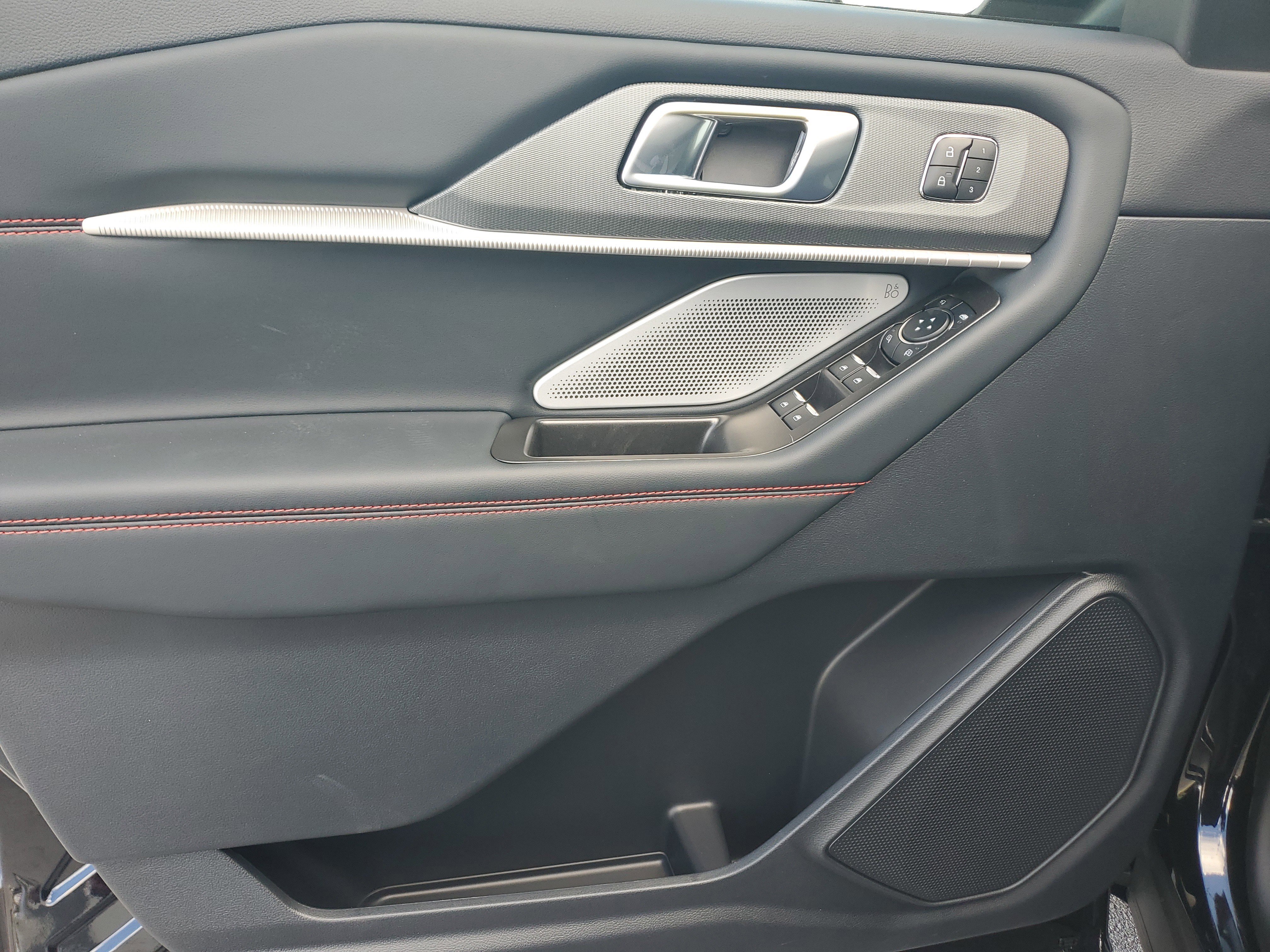 New 2026 Ford Explorer ST w/ Sun And Sound Package image 13