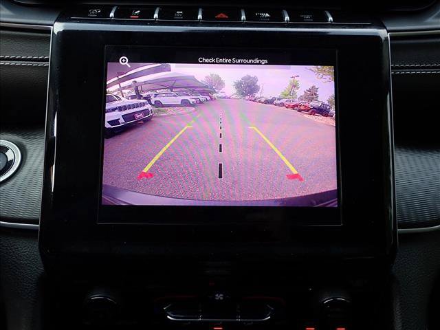 Used 2024 Jeep Grand Cherokee Laredo AWD/4WD image 17