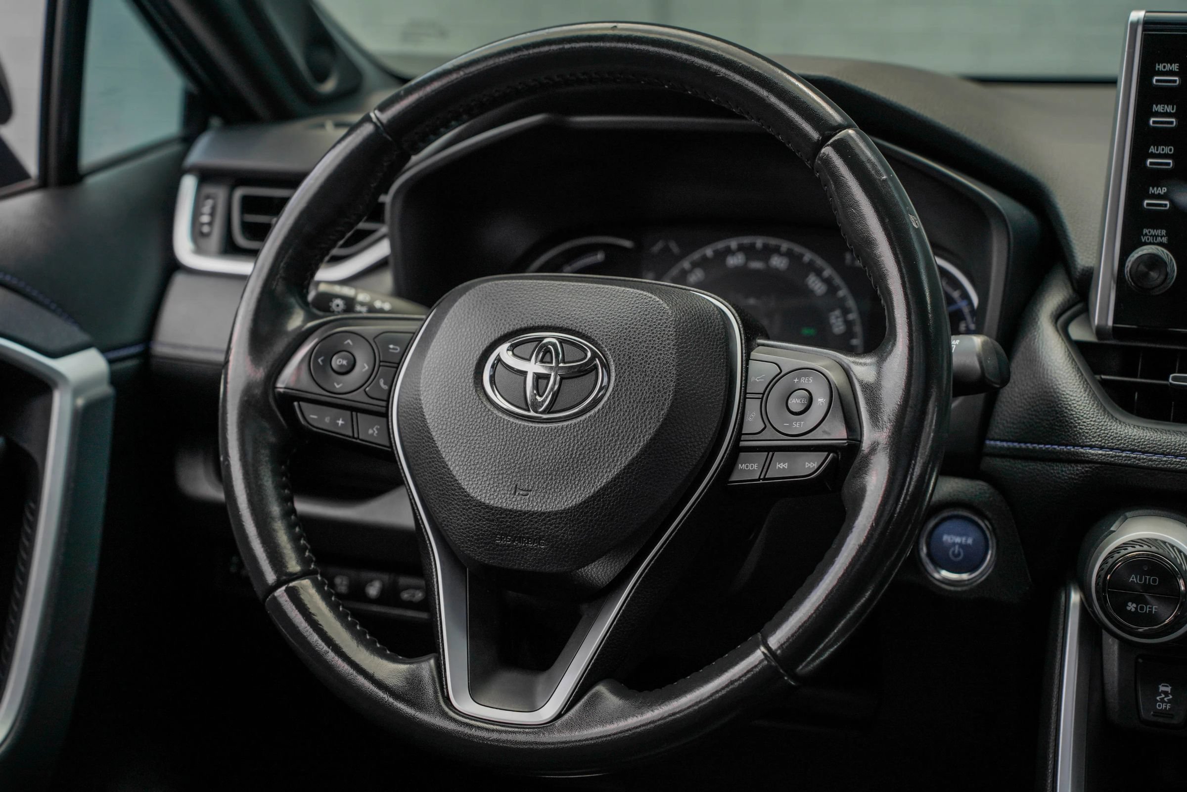 Used 2022 Toyota RAV4 XSE AWD/4WD image 15