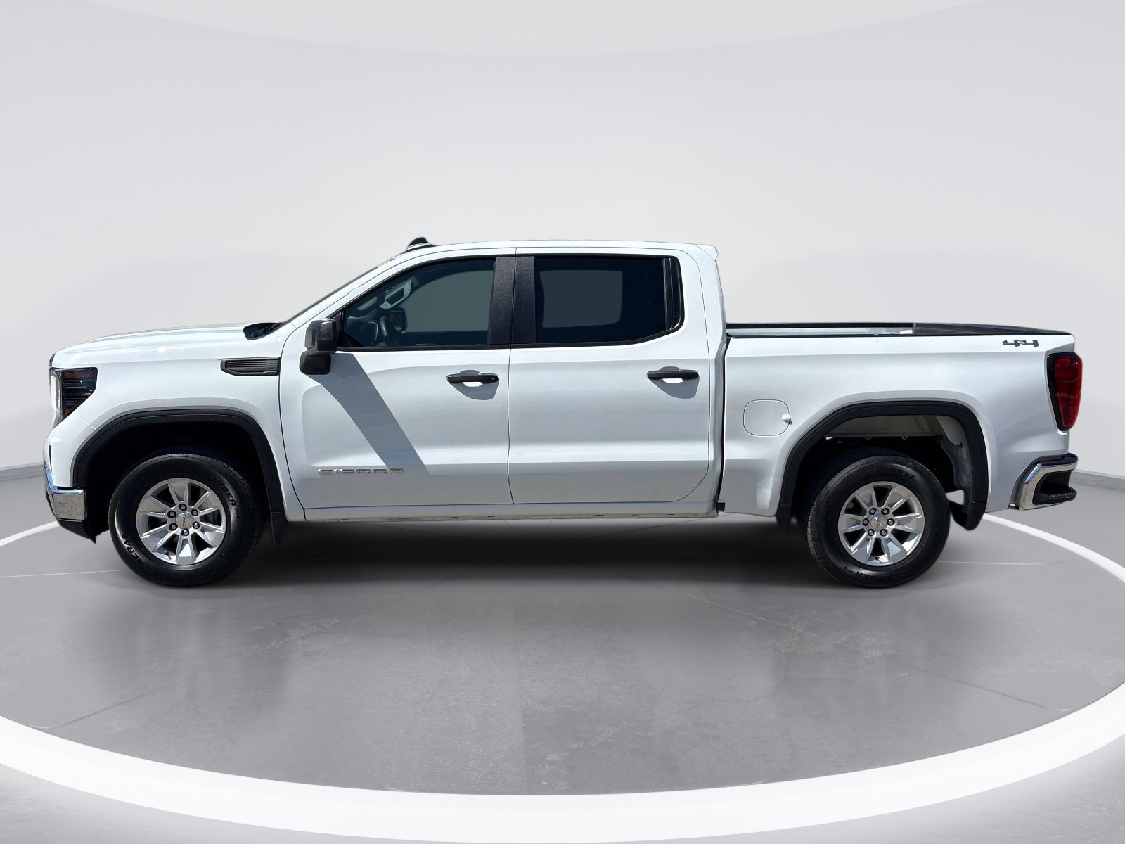 Certified 2024 GMC Sierra 1500 Pro w/ Pro Value Package AWD/4WD image 5