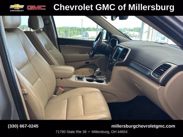 Used 2017 Jeep Grand Cherokee Limited w/ Luxury Group II AWD/4WD image 29