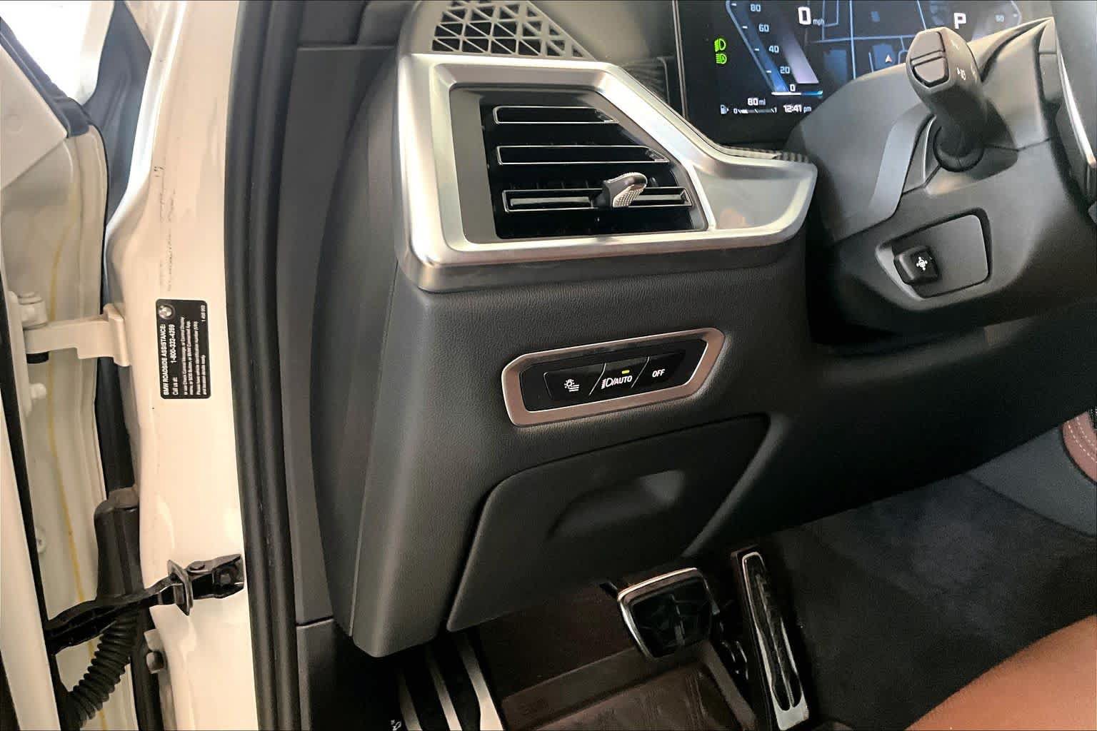Used 2024 BMW X7 M60i w/ Executive Package AWD/4WD image 30