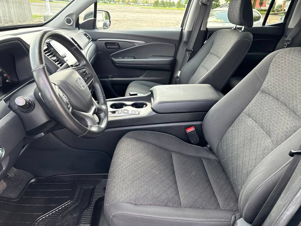 Used 2025 Honda Ridgeline Sport image 27