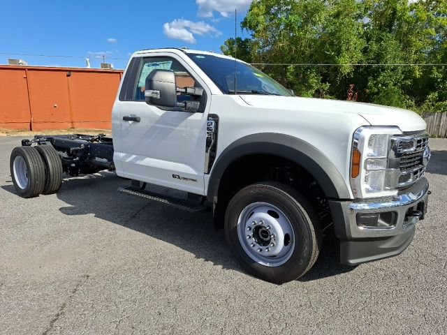 New 2026 Ford F550 4x4 Regular Cab Super Duty w/ XL Chrome Package image 1