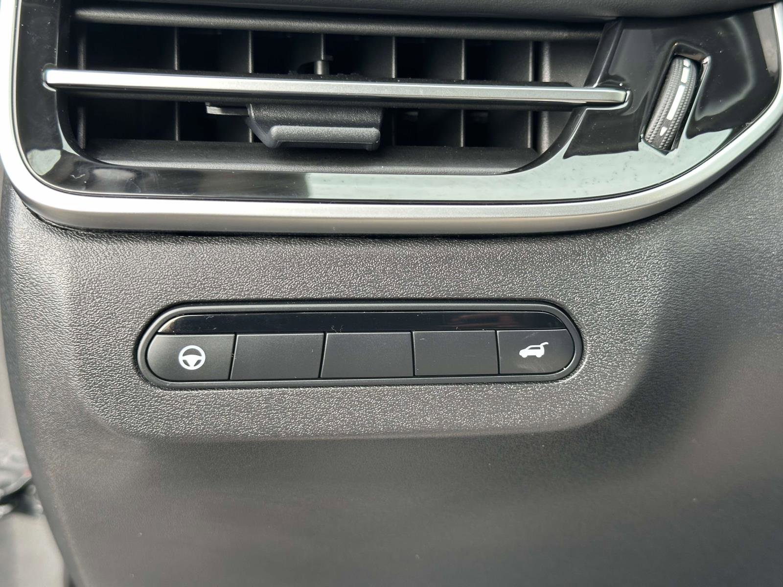 Used 2025 INFINITI QX60 Luxe image 22