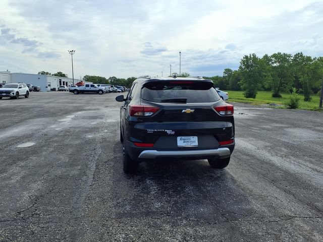 Used 2025 Chevrolet TrailBlazer LT AWD/4WD image 23