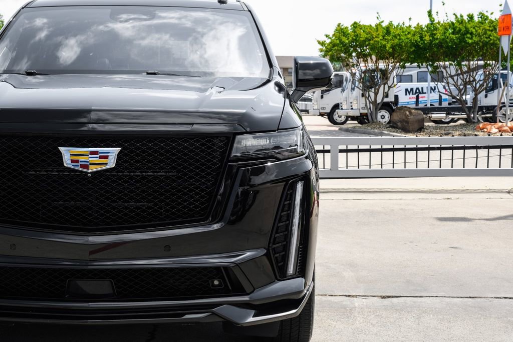 Used 2023 Cadillac Escalade V AWD/4WD image 62