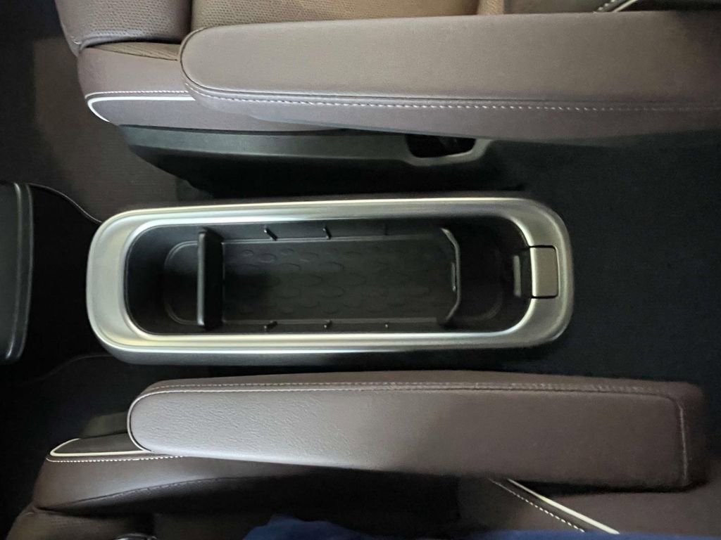 New 2025 Volkswagen ID. Buzz Pro S RWD image 27