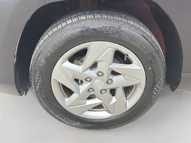 Certified 2024 Hyundai Kona SE FWD image 31