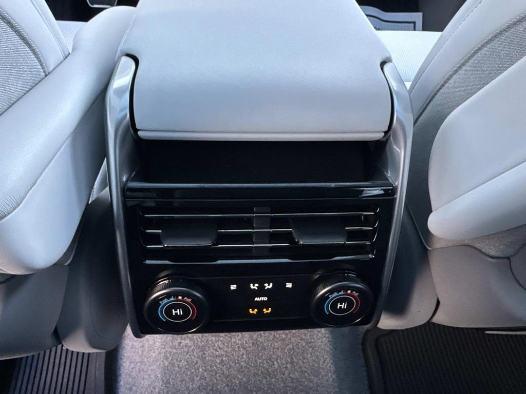 New 2026 Land Rover Range Rover SV image 14