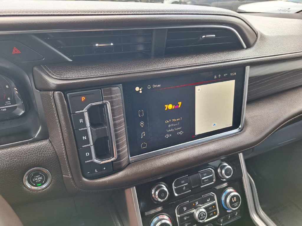 Used 2023 GMC Yukon Denali AWD/4WD image 16
