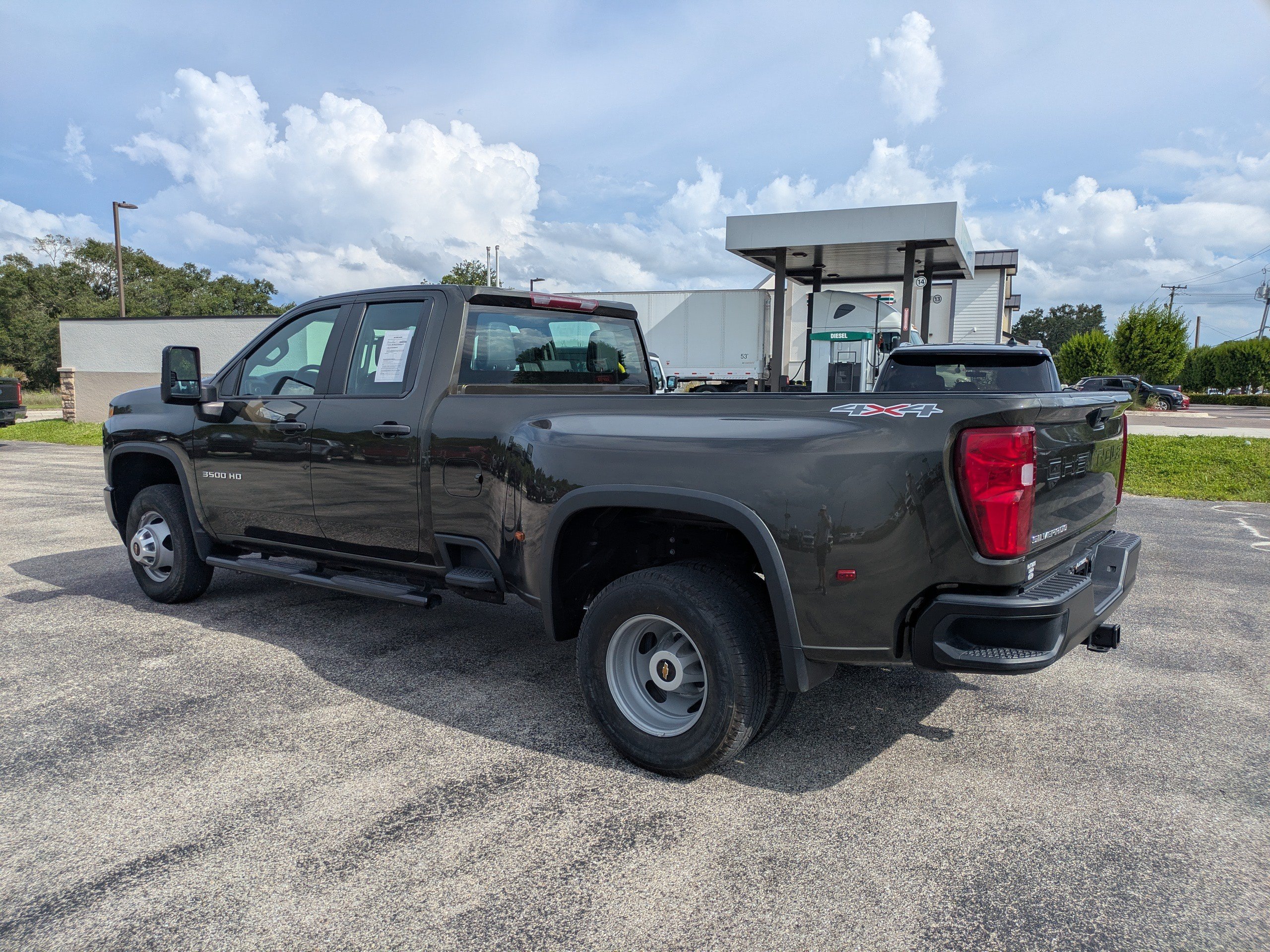 Used 2022 Chevrolet Silverado 3500 W/T AWD/4WD image 6