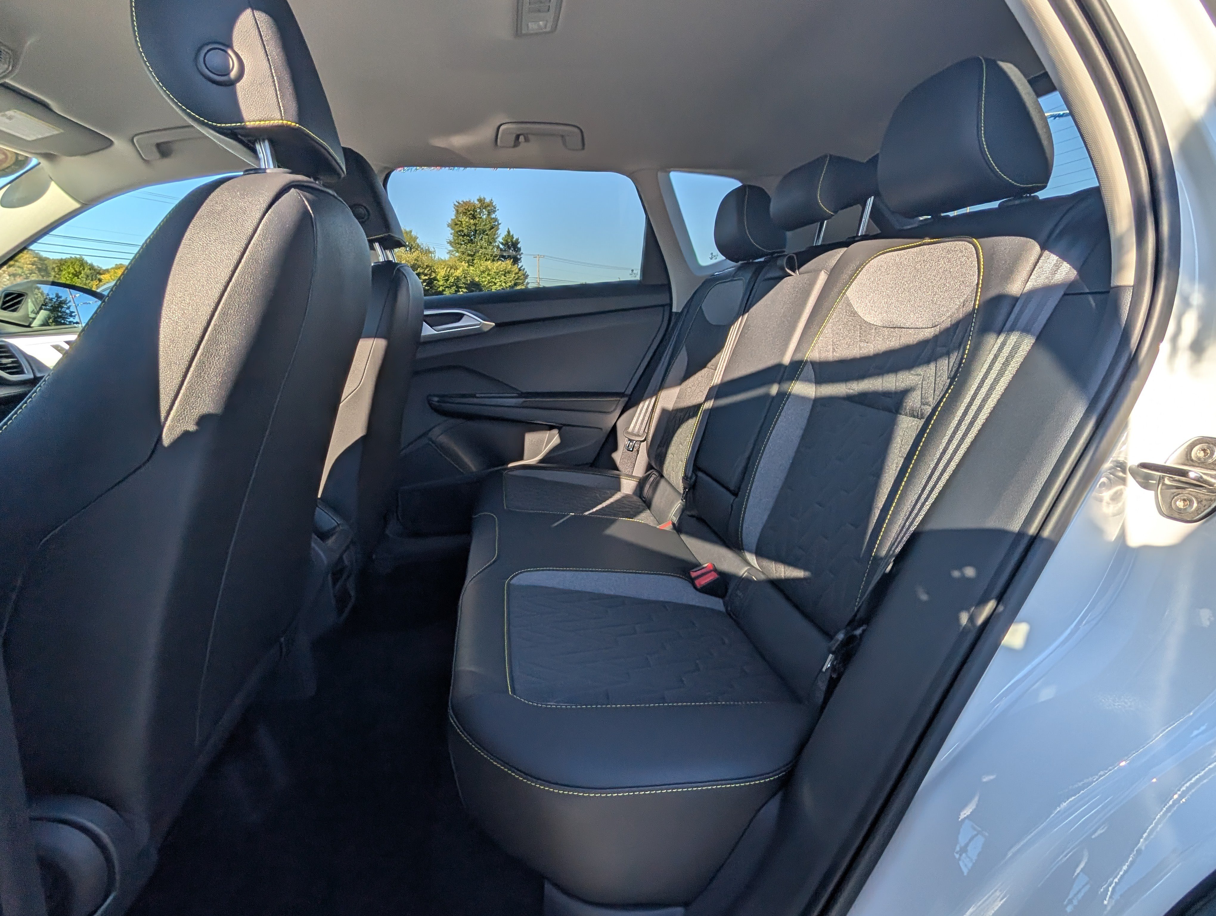 New 2027 Volkswagen Taos Sport AWD/4WD image 12