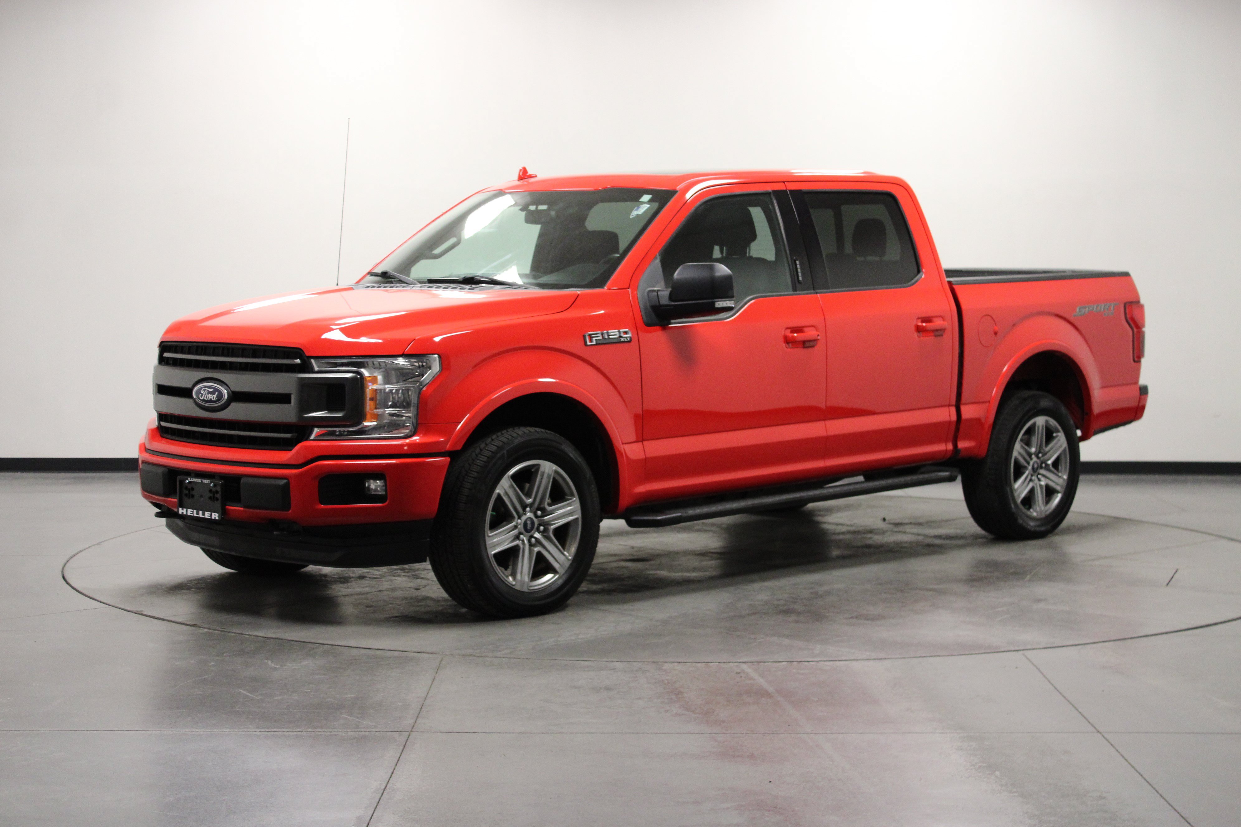 Used 2018 Ford F150 XLT w/ Equipment Group 302A Luxury AWD/4WD image 8