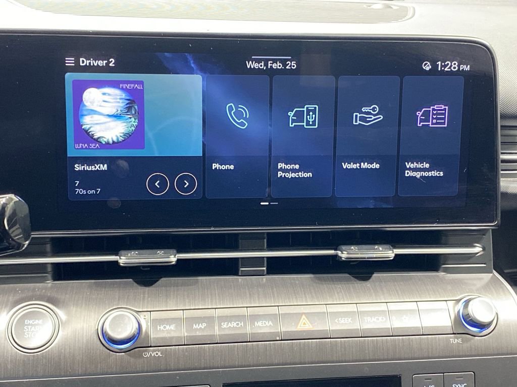 Used 2025 Hyundai Kona SEL image 12