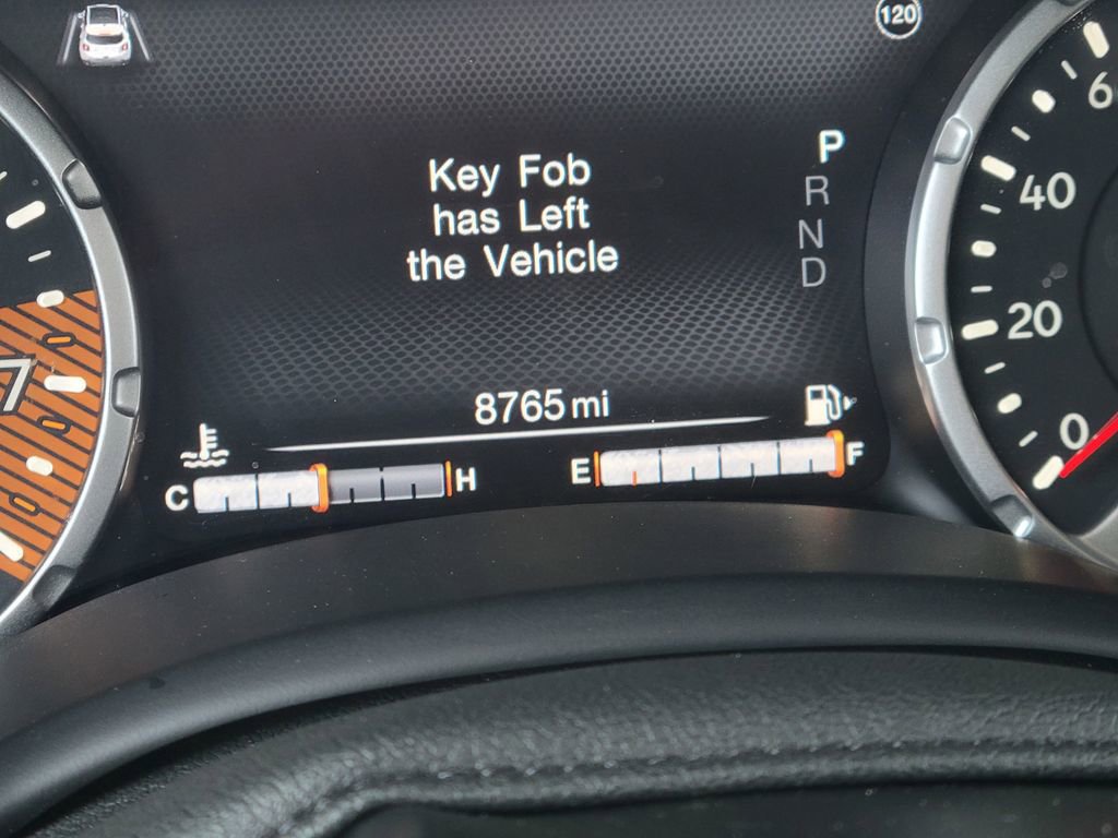 Used 2023 Jeep Renegade Latitude AWD/4WD image 8