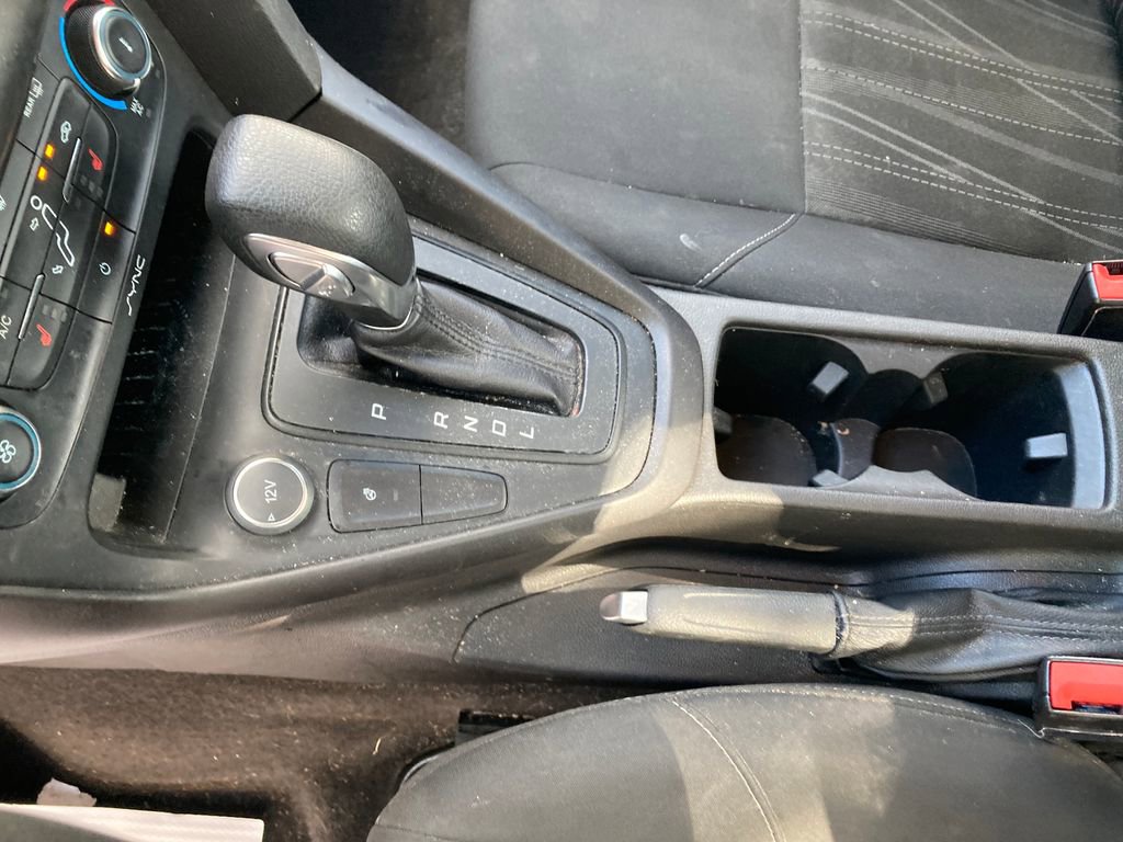 Used 2017 Ford Focus SE w/ Cold Weather Package image 30