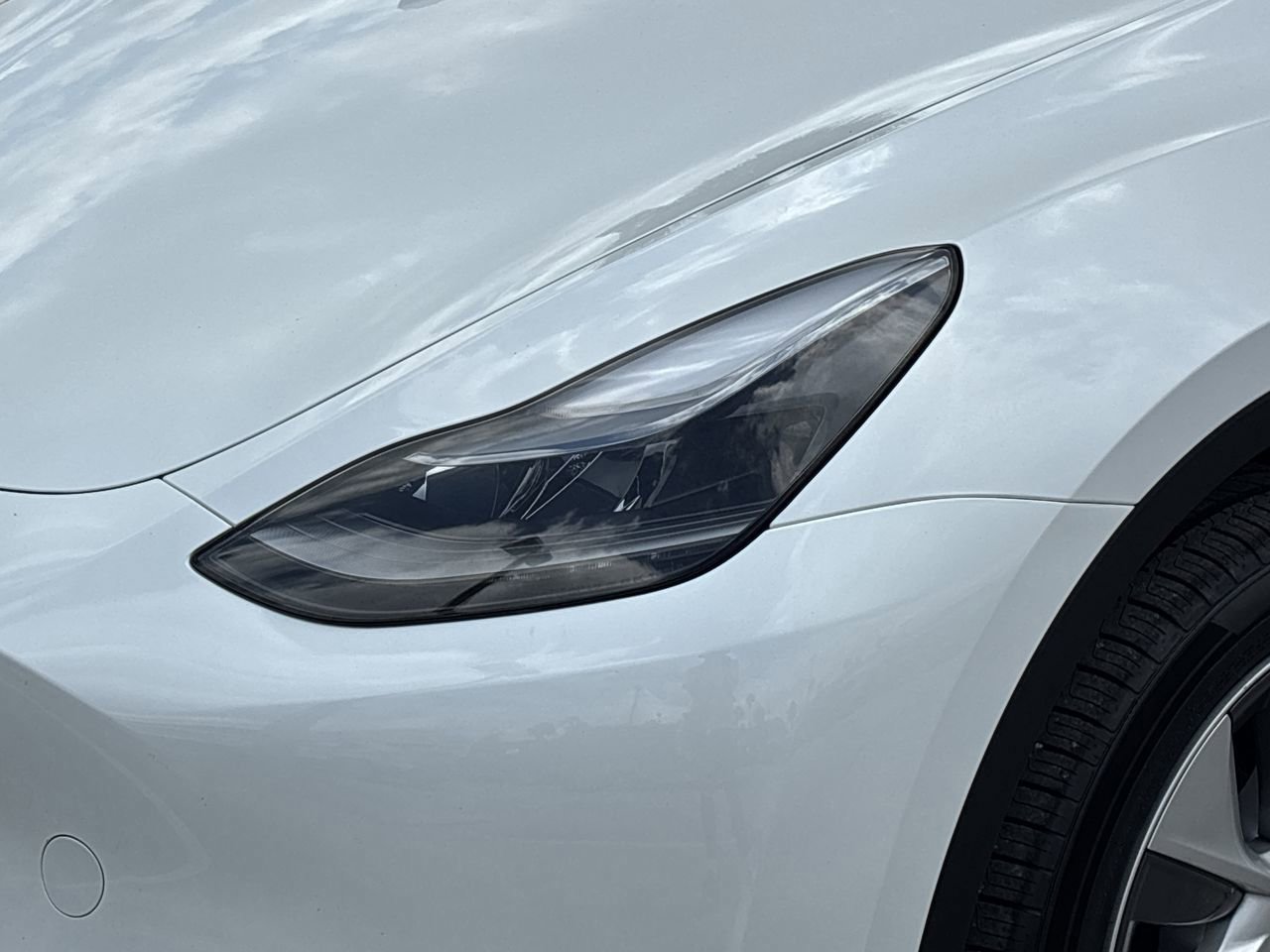 Used 2024 Tesla Model Y 2WD image 6