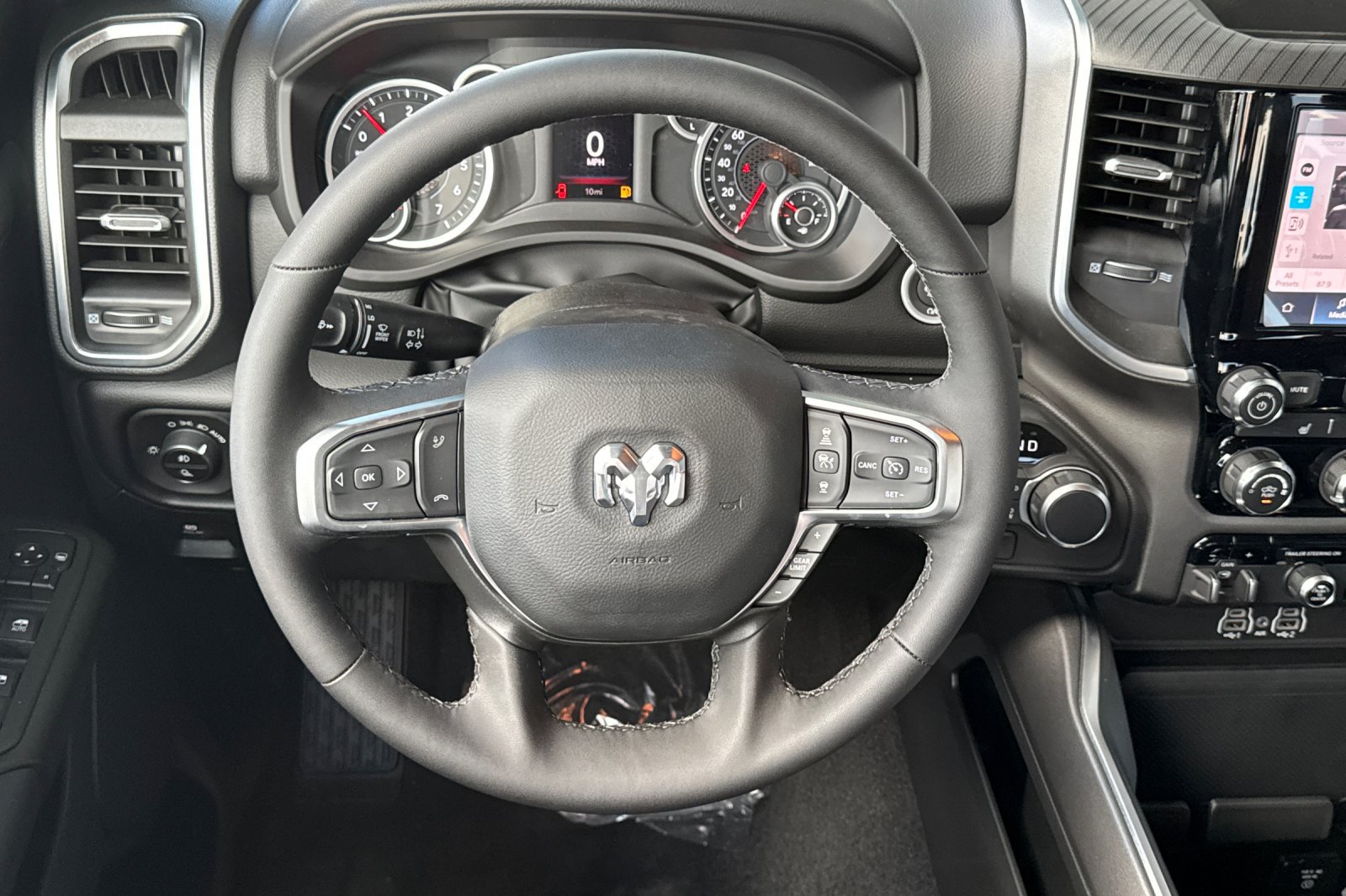 New 2027 RAM 1500 4x4 Crew Cab image 13