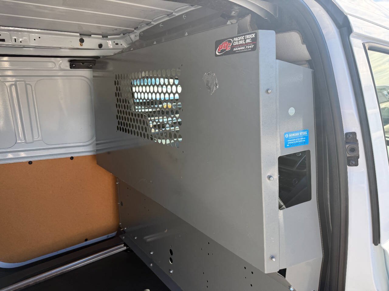 Used 2022 Ford Transit Connect XL FWD image 17