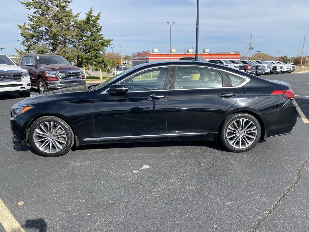 Used 2016 Hyundai Genesis 3.8 image 6