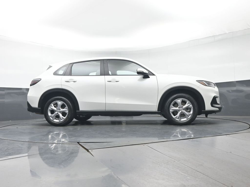Certified 2023 Honda HR-V LX image 33