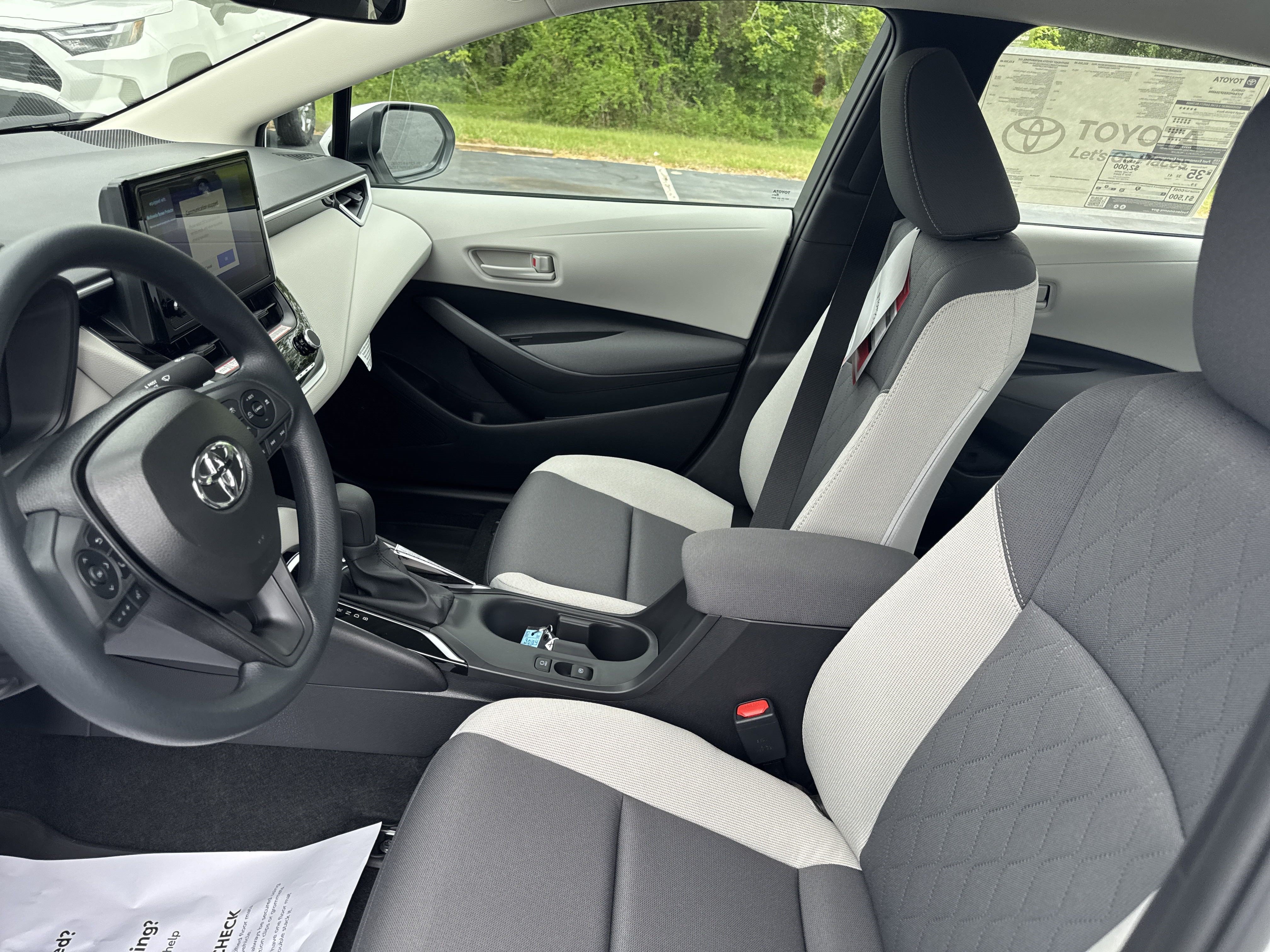 New 2025 Toyota Corolla LE w/ Convenience Package FWD image 13