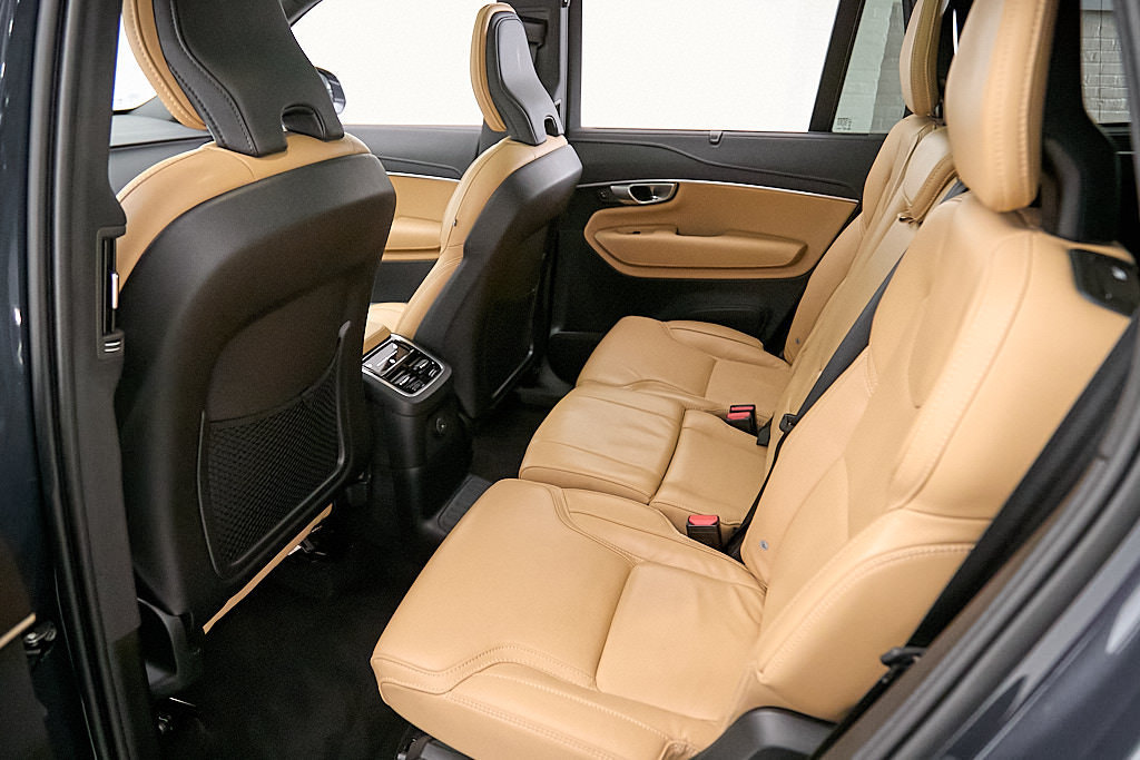 Certified 2024 Volvo XC90 T8 Ultimate AWD/4WD image 25