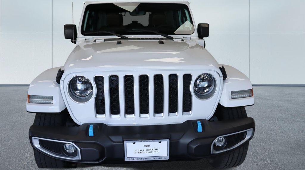 Used 2023 Jeep Wrangler Unlimited Sahara AWD/4WD image 12