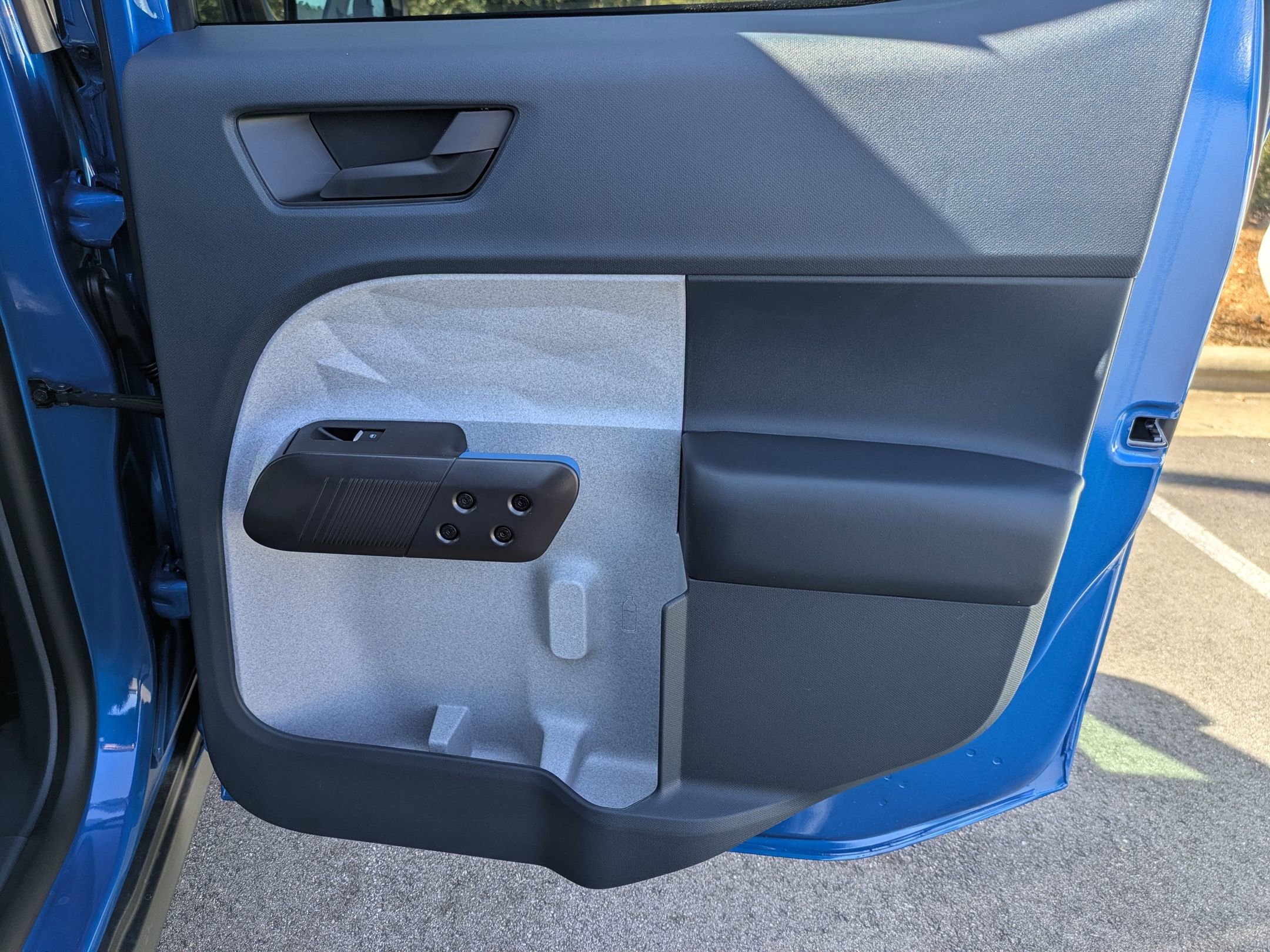 New 2026 Ford Maverick XLT w/ XLT Luxury Package FWD image 30