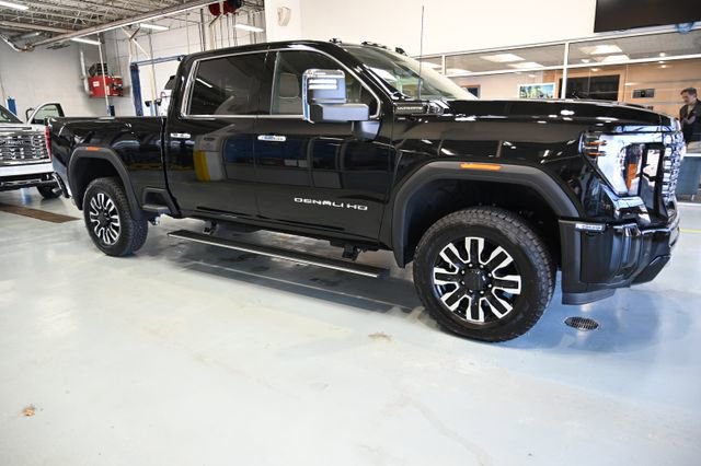 New 2026 GMC Sierra 2500 Denali Ultimate w/ Max Trailering Package image 13