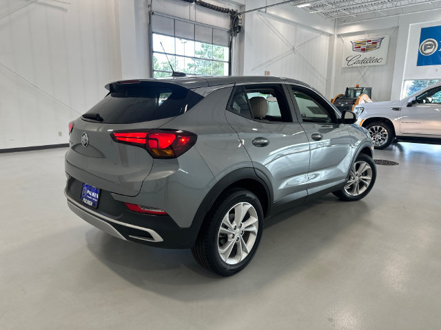 Used 2023 Buick Encore GX Preferred w/ Cold Weather Comfort Package FWD image 5