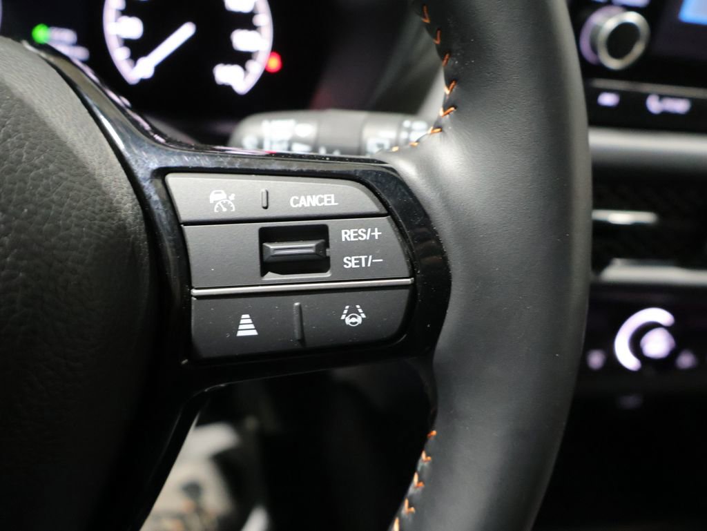 Used 2025 Honda HR-V Sport image 35