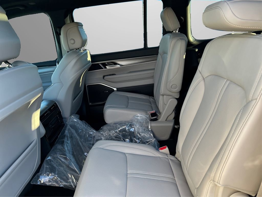 New 2025 Jeep Wagoneer Series II image 10