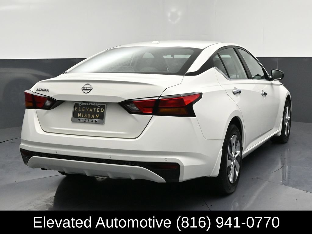 Used 2025 Nissan Altima 2.5 S FWD image 4