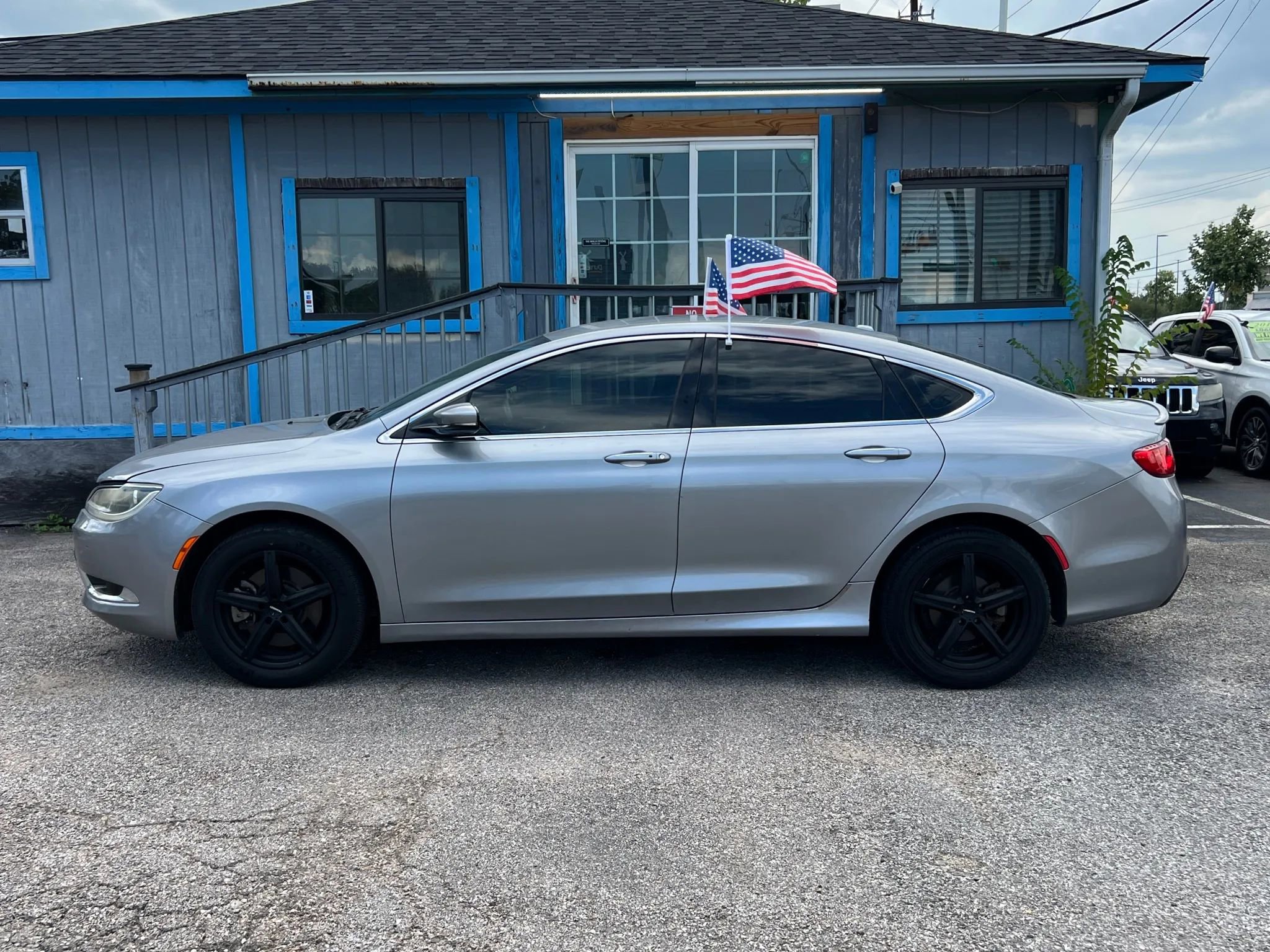 Used 2015 Chrysler 200 C image 9