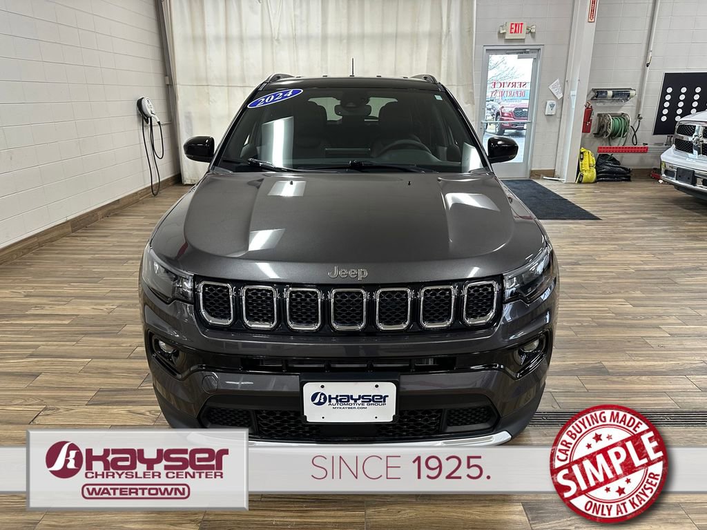 Used 2024 Jeep Compass Limited AWD/4WD image 7