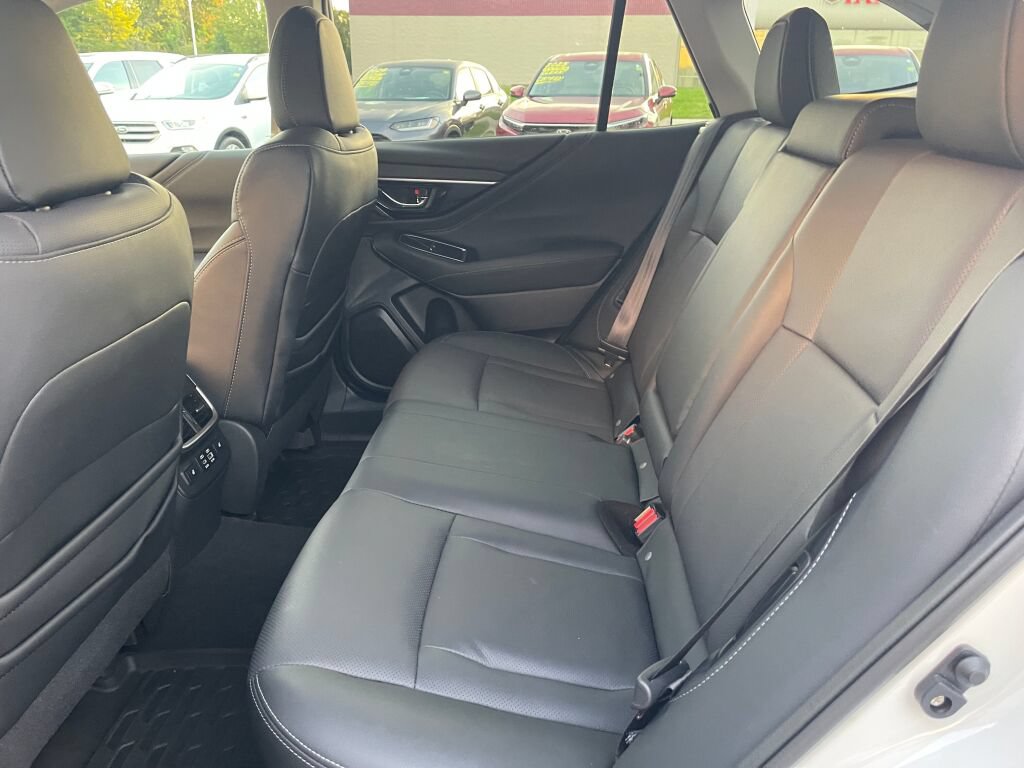 Used 2024 Subaru Outback Limited AWD/4WD image 20