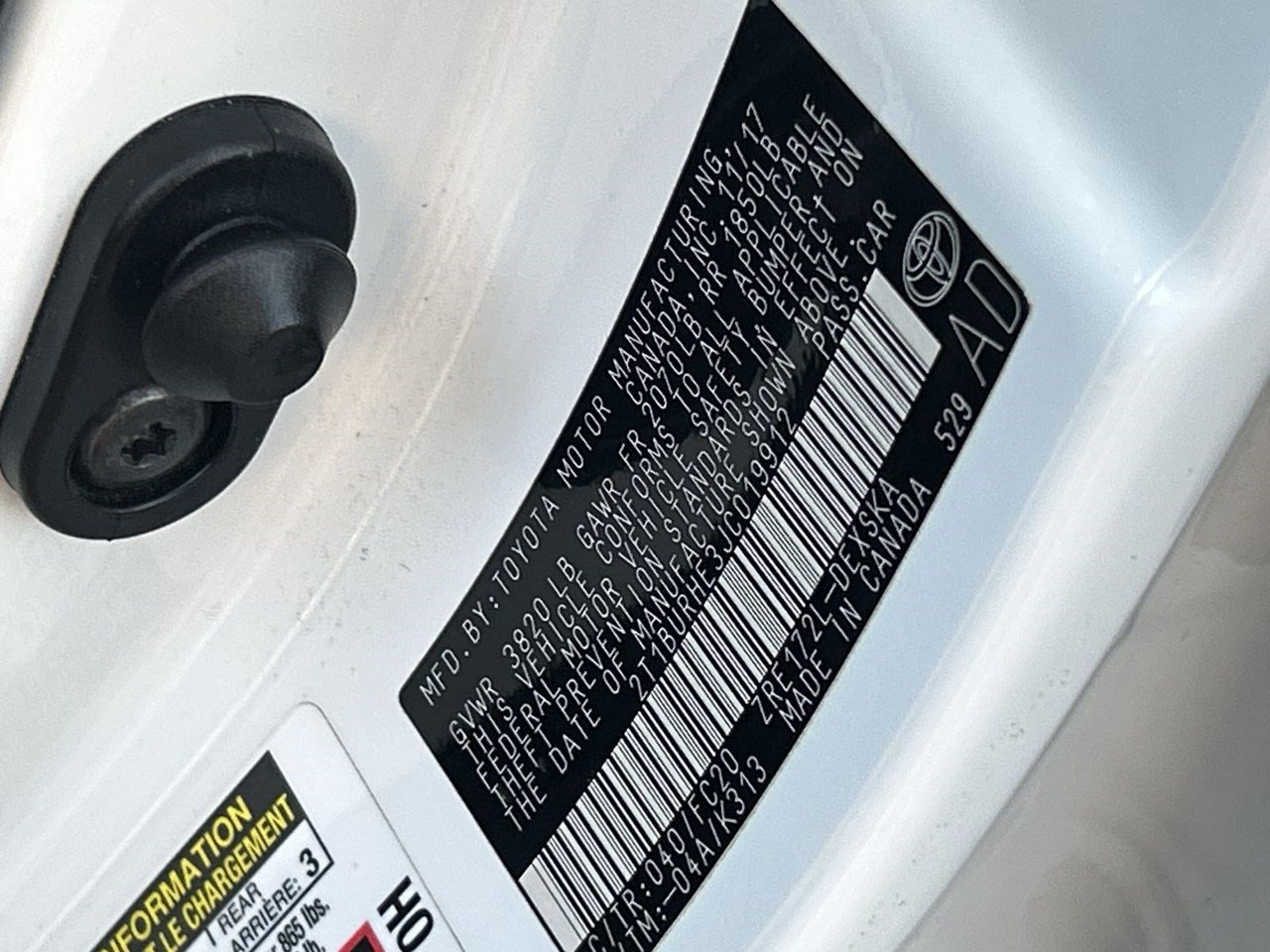 Used 2018 Toyota Corolla SE w/ Carpet Mat Package (TMS) FWD image 29