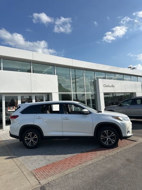 Used 2019 Toyota Highlander LE FWD image 5