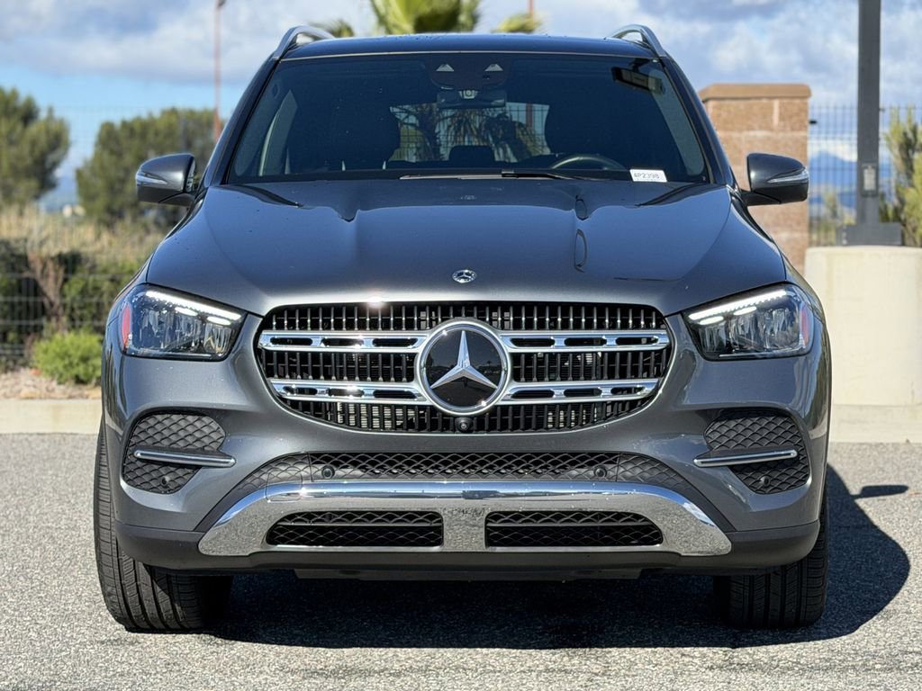 Used 2025 Mercedes-Benz GLE 450e 4MATIC image 5