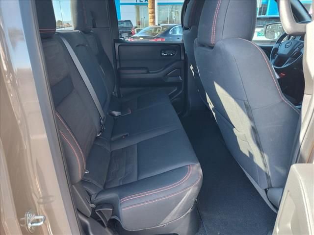 Used 2022 Nissan Frontier Pro-X image 10