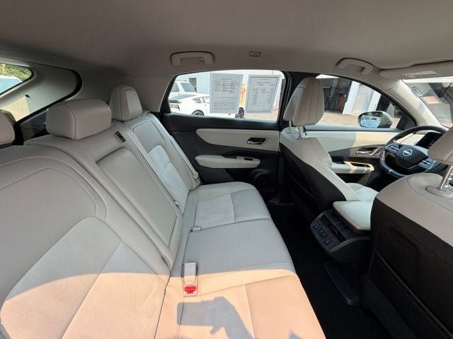 Used 2023 Nissan Ariya FWD image 20