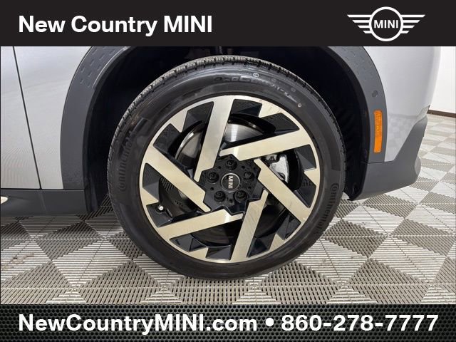Certified 2025 MINI Cooper Countryman S image 9