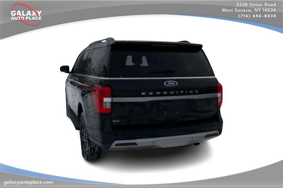 Used 2024 Ford Expedition XLT AWD/4WD image 7